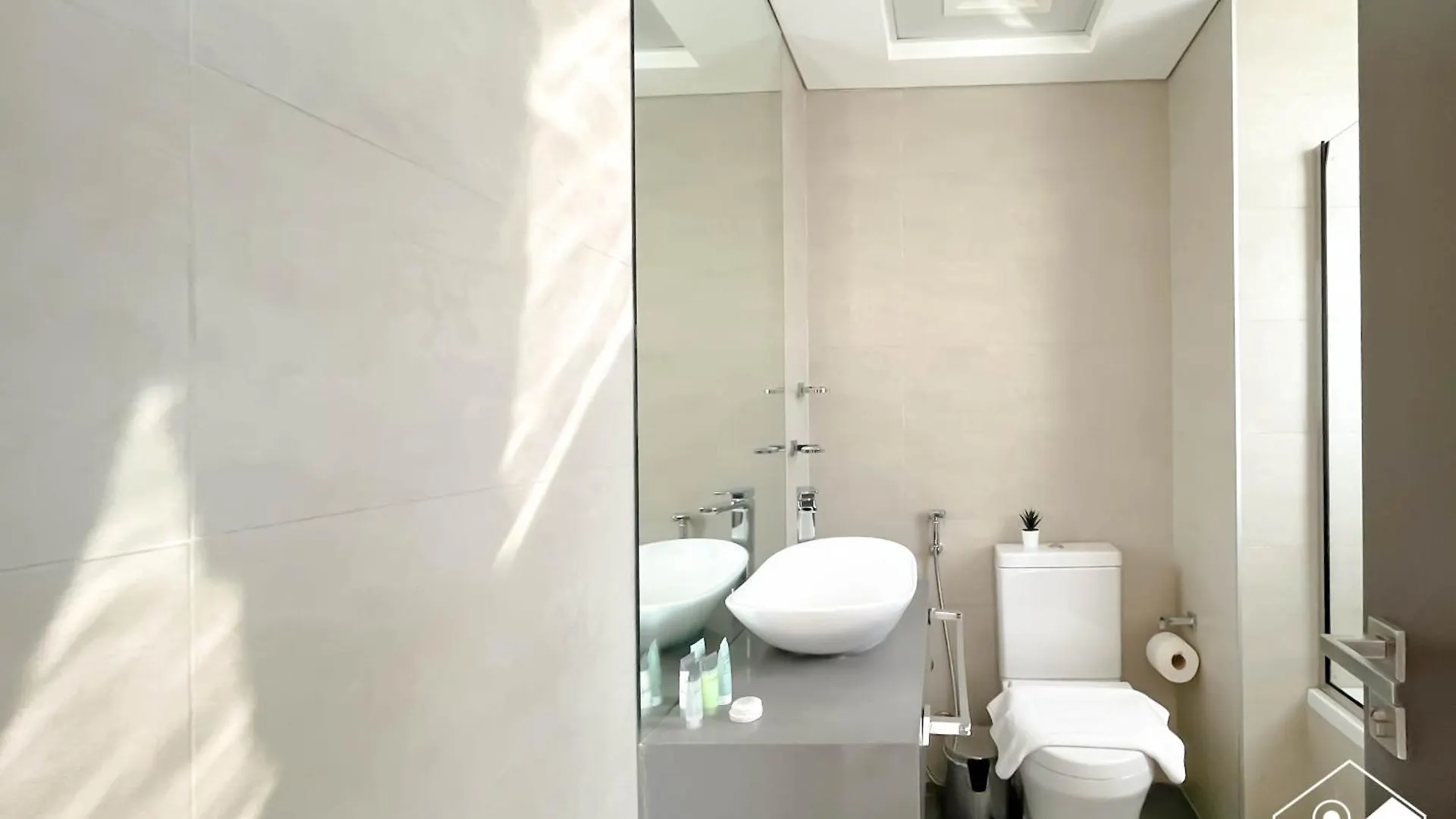 Apartment Luxury At Ag Tower Business Bay & City Views Dubai