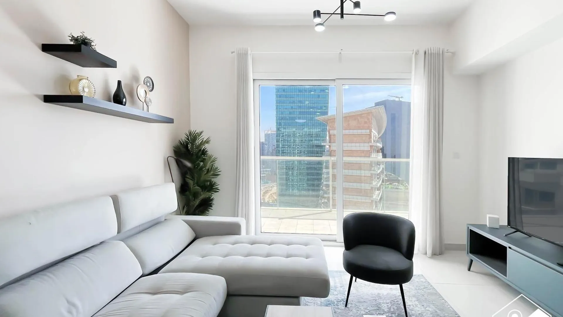 Luxury At Ag Tower Business Bay & City Views Dubai