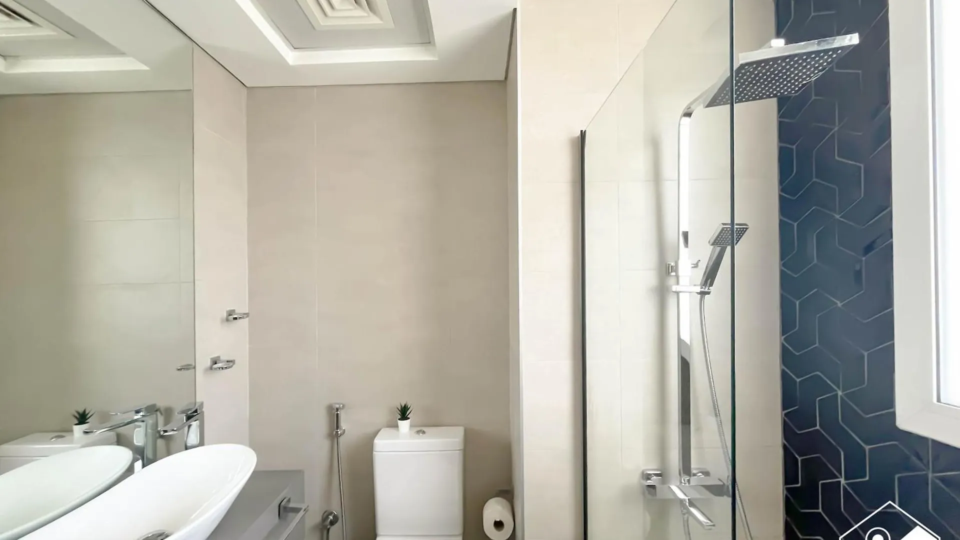 Luxury At Ag Tower Business Bay & City Views Dubai 0*,
